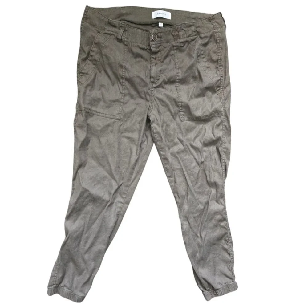 Level 99 Women's Izzy Patch Pocket Cuff Pants - 32